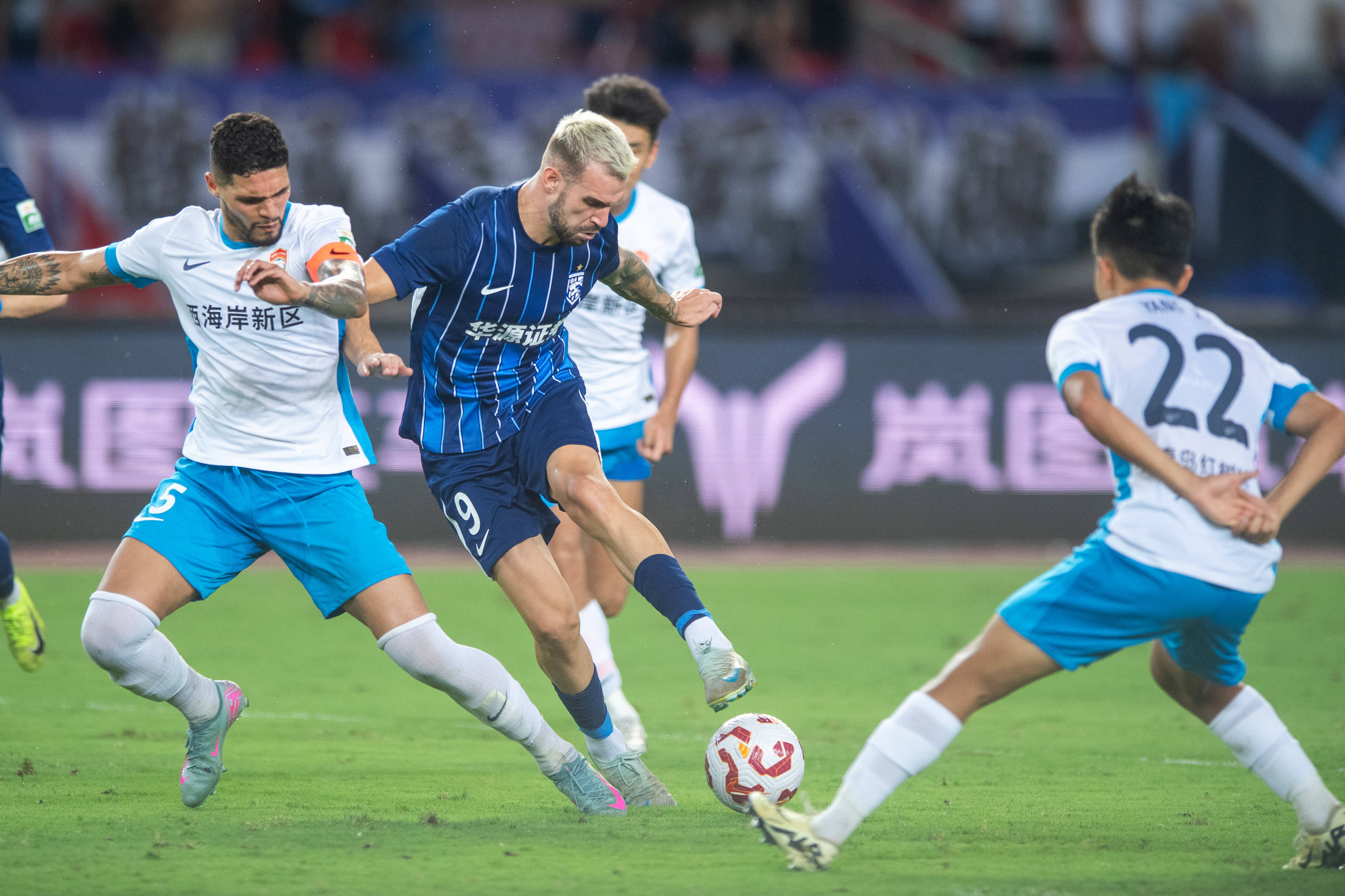 九游体育 -关于武汉三镇清晨远射贴柱，志在中超名次提升，目标明确，心理建设被强调的信息