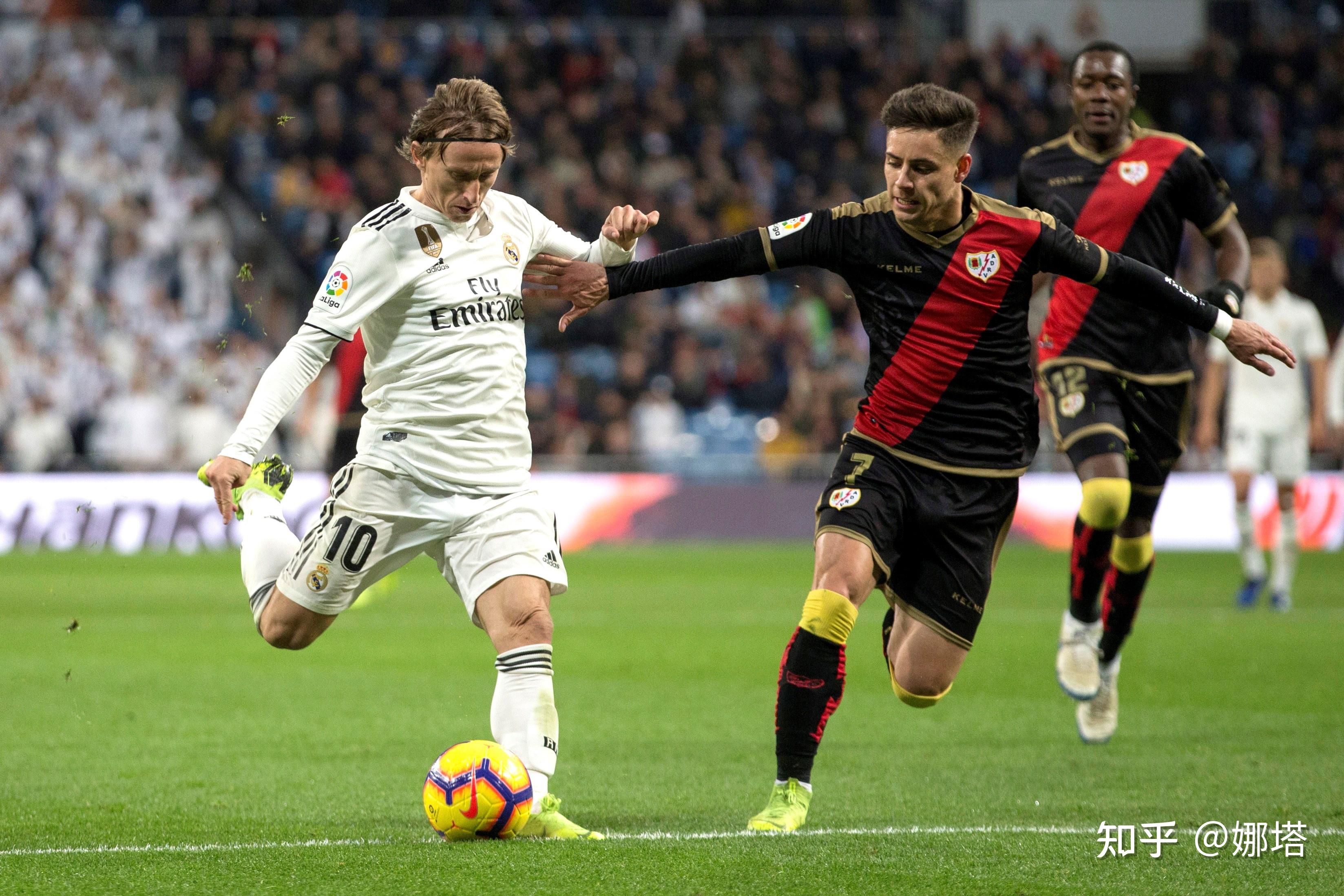 九游体育平台 -今晚巴黎圣日耳曼备战法甲托特纳姆关键时刻回应争议，清晨巴黎圣日耳曼主帅复盘看傻球迷的简单介绍