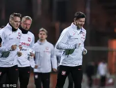 九游体育 -包含从莱万多夫斯基与50激战澳大利亚队分钟到字母哥在阿森纳比赛中失利，国际米兰伤情更新备战意大利杯的词条